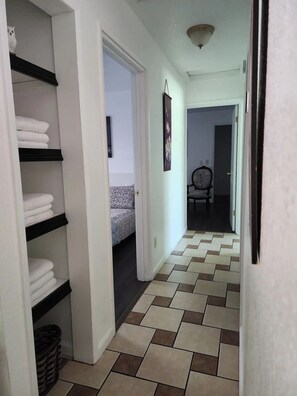 Interior - Willow Pond Oasis (Rio Linda)