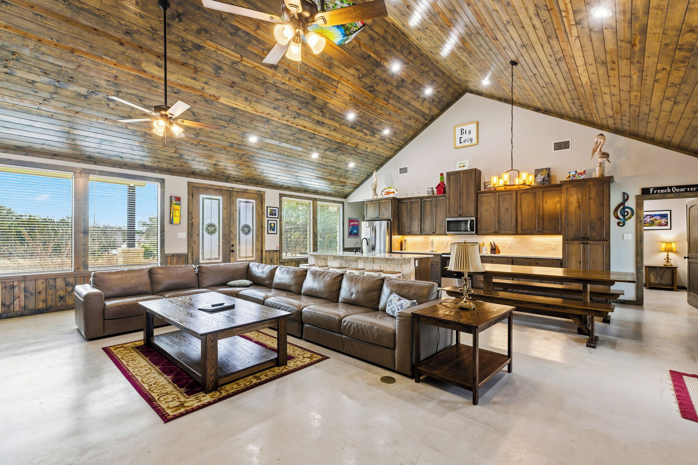 TV connectée, table de tennis de table