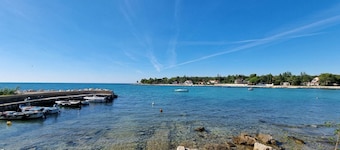 Special holiday home only 50 metres to the beach with BBQ, sea view, parking space