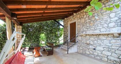 Petite casita Ă seulement 200 mĂštres de la plage avec jardin et barbecue