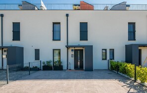 Exterior - Exquisite holiday home with penthouse roof terrace, whirlpool, sea view (Novigrad)