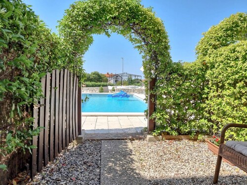 Cozy Studio im Steinhaus mit Pool, Klima, WiFi