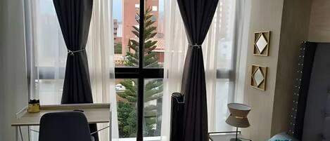 1 chambre, fer et planche à repasser, Wi-Fi, draps fournis