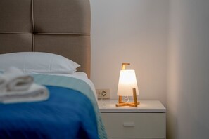 1 bedroom, desk, free WiFi, bed sheets