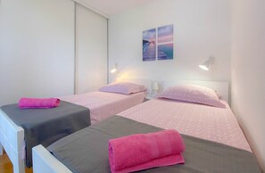 2 Schlafzimmer, Schreibtisch, kostenloses WLAN, Bettwäsche