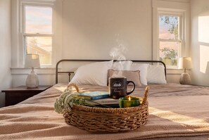 5 Schlafzimmer, Schreibtisch, Bügeleisen/Bügelbrett, kostenloses WLAN