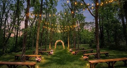 Farmstay at The Lodge at Cedar Bluff Farms