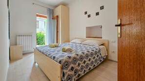2 habitaciones, escritorio, wifi gratis y ropa de cama 