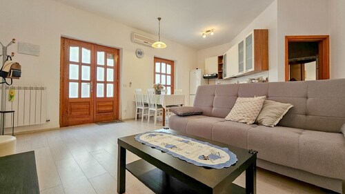 Charming family flat just 30 metres from the beach