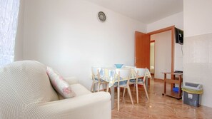 Living area - Enchanting sea view and only 20 metres to the beach (Novigrad)