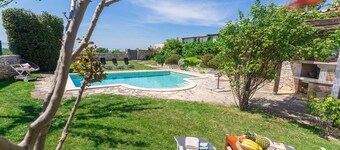 Impressive finca with private pool, sea view, baby cot and special interior