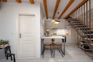 Interior - Exquisite flat in the heart of Porec with sea view, only 150 metres to the beach (Porec)