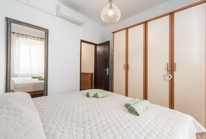 2 habitaciones, escritorio, wifi gratis y ropa de cama 