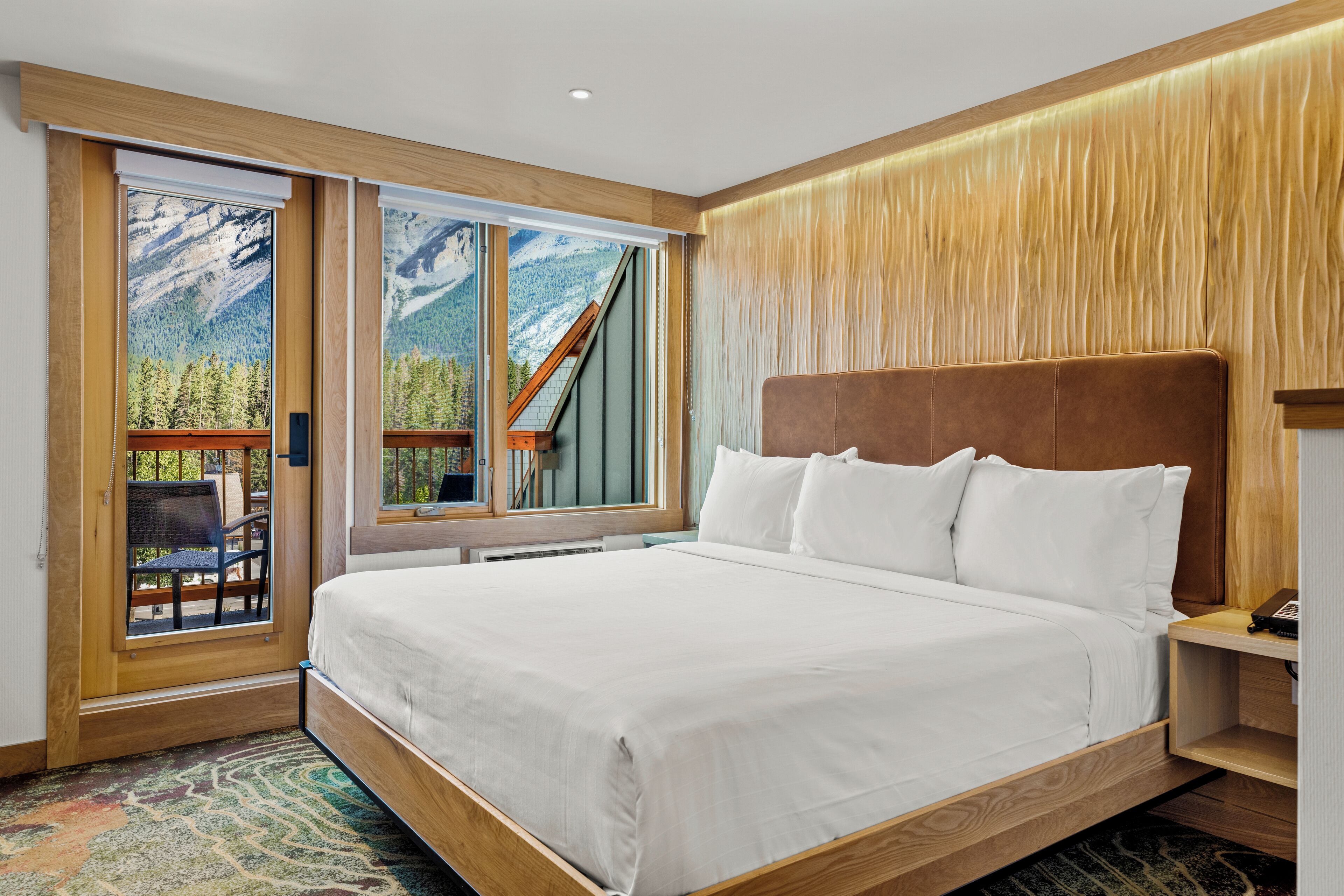 高級開放式套房, 露台, 山景 | 房內夾萬、免費 Wi-Fi、床單