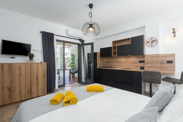 1 chambre, bureau, Wi-Fi gratuit, draps fournis