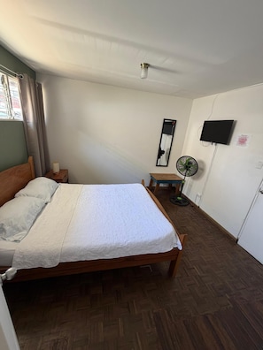 Deluxe Double Room - Haven Hotel (San Pedro)