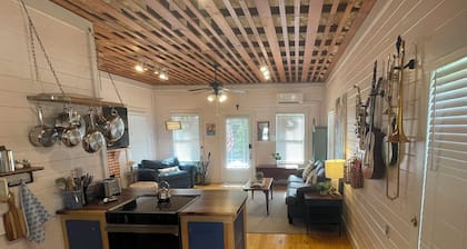 Camellia Cottage - wheelchair friendly