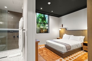 Frette Italian sheets, premium bedding, down comforters, pillowtop beds