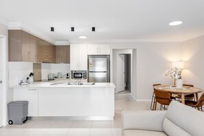 Interior - Westridge Precinct Perfection! (Harristown)
