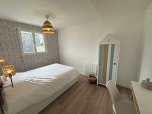 1 camera, Wi-Fi, lenzuola