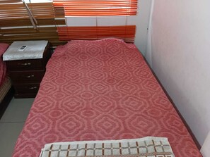 2 slaapkamers, een strijkplank/strijkijzer, wifi, beddengoed