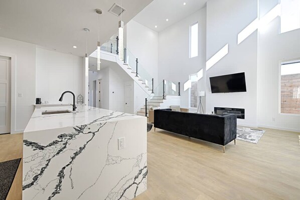 บ้านพัก, พร้อมสิ่งอำนวยความสะดวกสำหรับผู้พิการ | 5 ห้องนอน