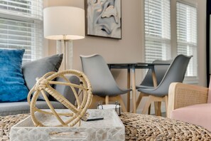 Apartment | 2 bedrooms, Internet - Luxury Townhome Pet Friendly (Dallas)