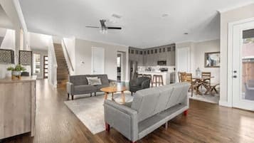 Rumah | 5 kamar tidur dan internet