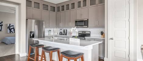 House | 5 bedrooms, Internet