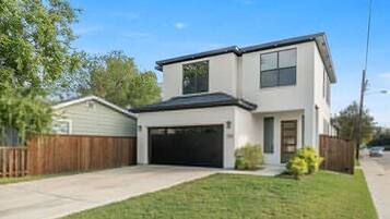 House | 5 bedrooms, Internet