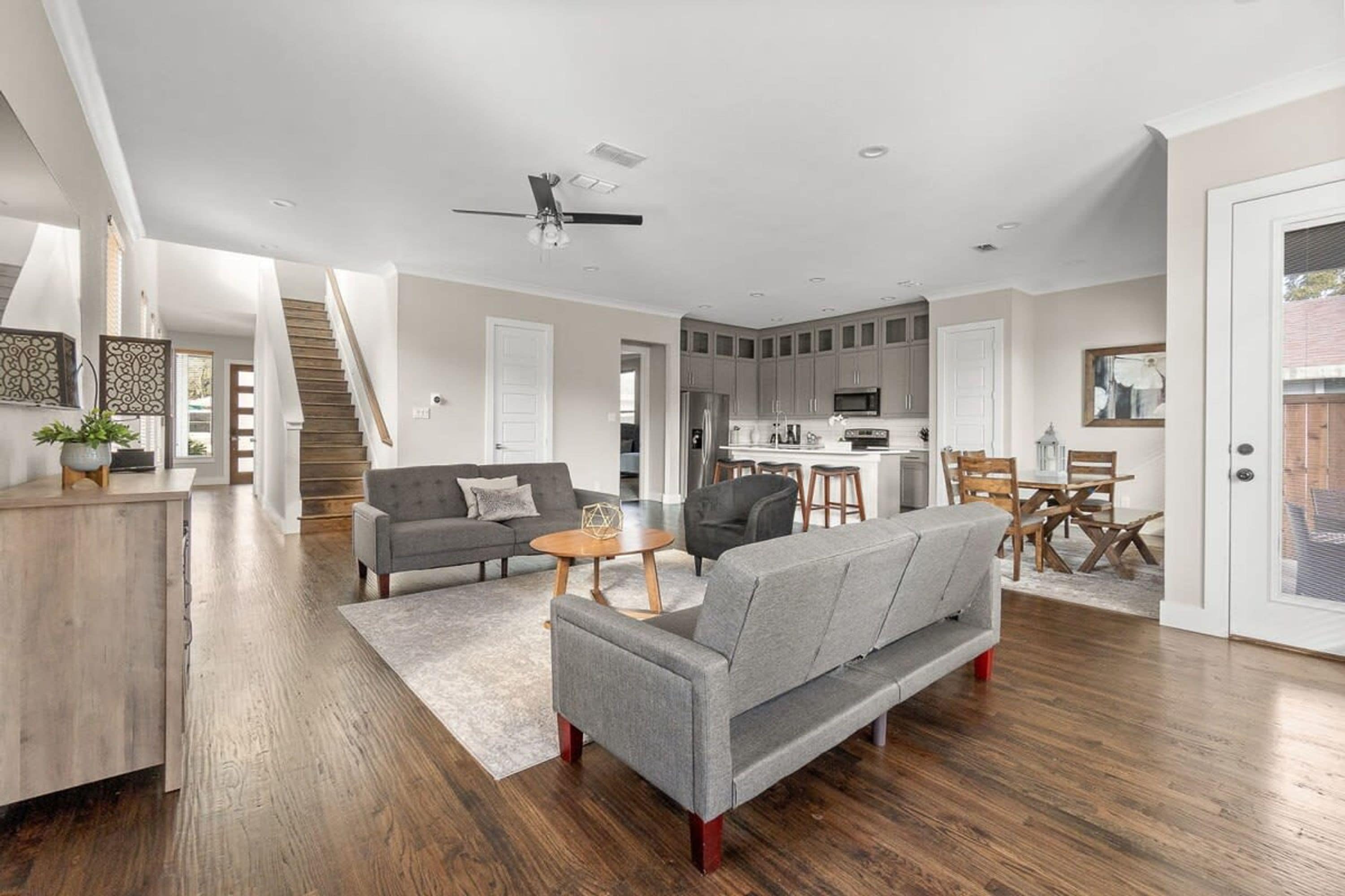 House | 5 bedrooms, Internet