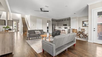 Rumah | 5 kamar tidur dan internet