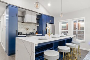 Apartment | 2 bedrooms, Internet - Emerald Indigo House Pet Friendly (Dallas)