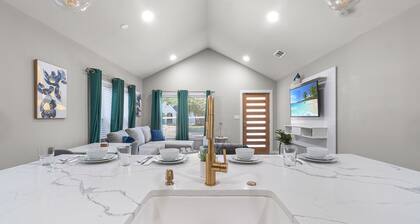 Emerald Indigo House Pet Friendly