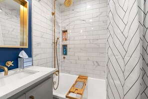 House | 2 bedrooms, Internet - Emerald Indigo House Pet Friendly (Dallas)