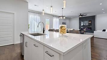 House, Accessible | 5 bedrooms, Internet