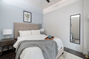 Apartment | 1 bedroom, Internet - Med Jet Ease 1BR Private Backyard DAL Utsw (Dallas)