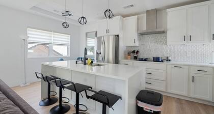 Modern Townhome Rooftop Backyard Garage