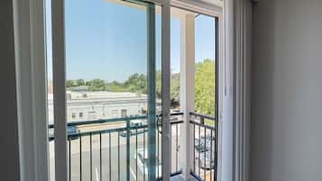 Apartment | 4 bedrooms, Internet