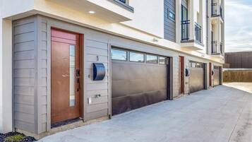 Apartment | 4 bedrooms, Internet