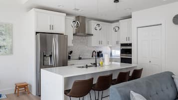 Apartment | 2 bedrooms, Internet