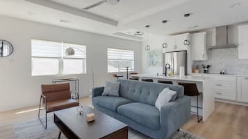 Apartment | 2 bedrooms, Internet