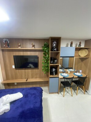 Comfort Studio, City View | Laptop workspace, blackout curtains, iron/ironing board, free WiFi - Villas do Porto - 307 by La Playa (Ipojuca)