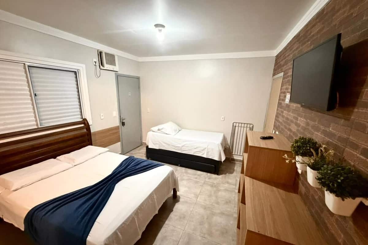 Apartment | 1 bedroom, hypo-allergenic bedding, free WiFi, bed sheets