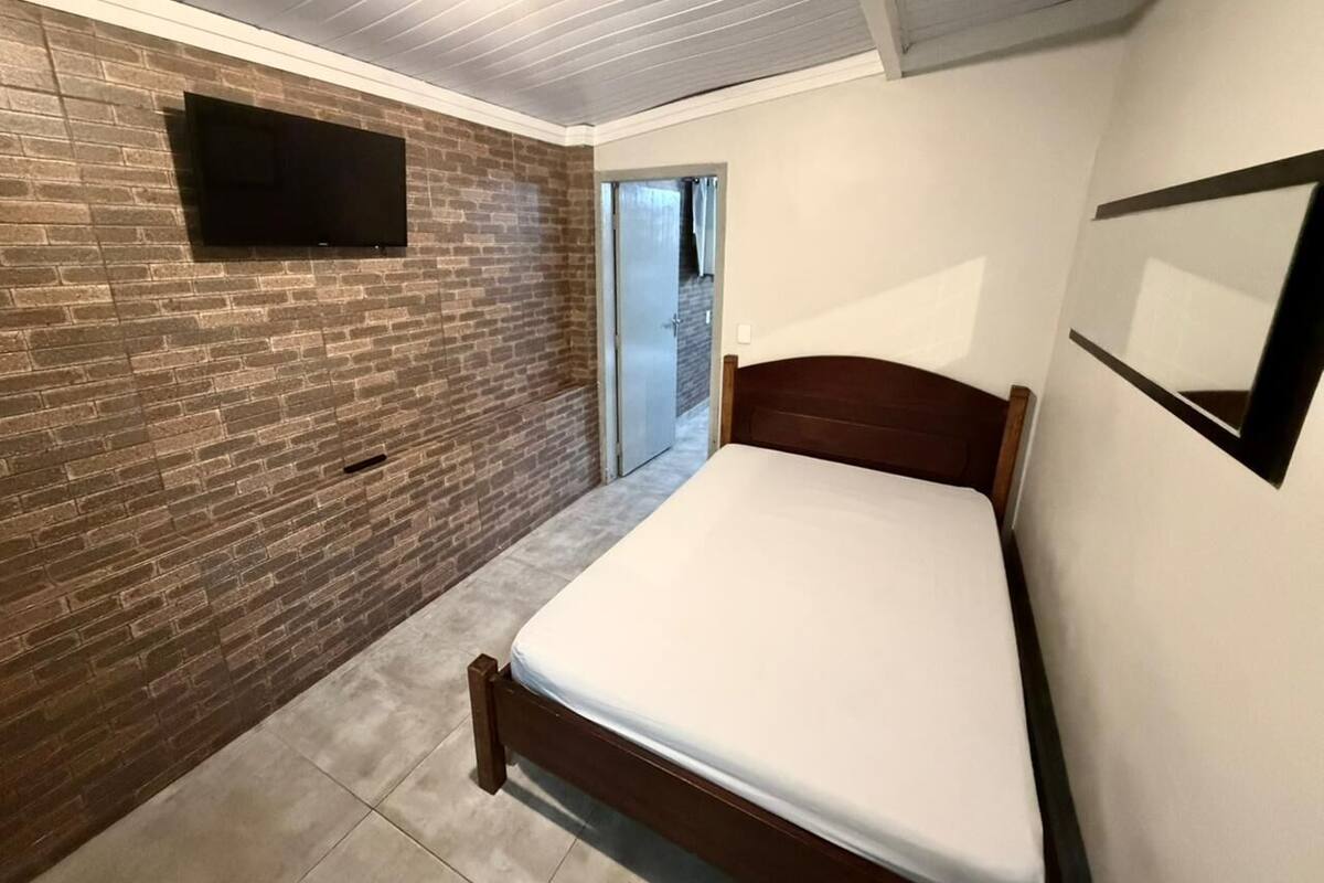 1 chambre, literie hypoallergénique, Wi-Fi gratuit, draps fournis