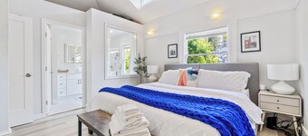 Luxury Retreat with Private Au Pair Suite