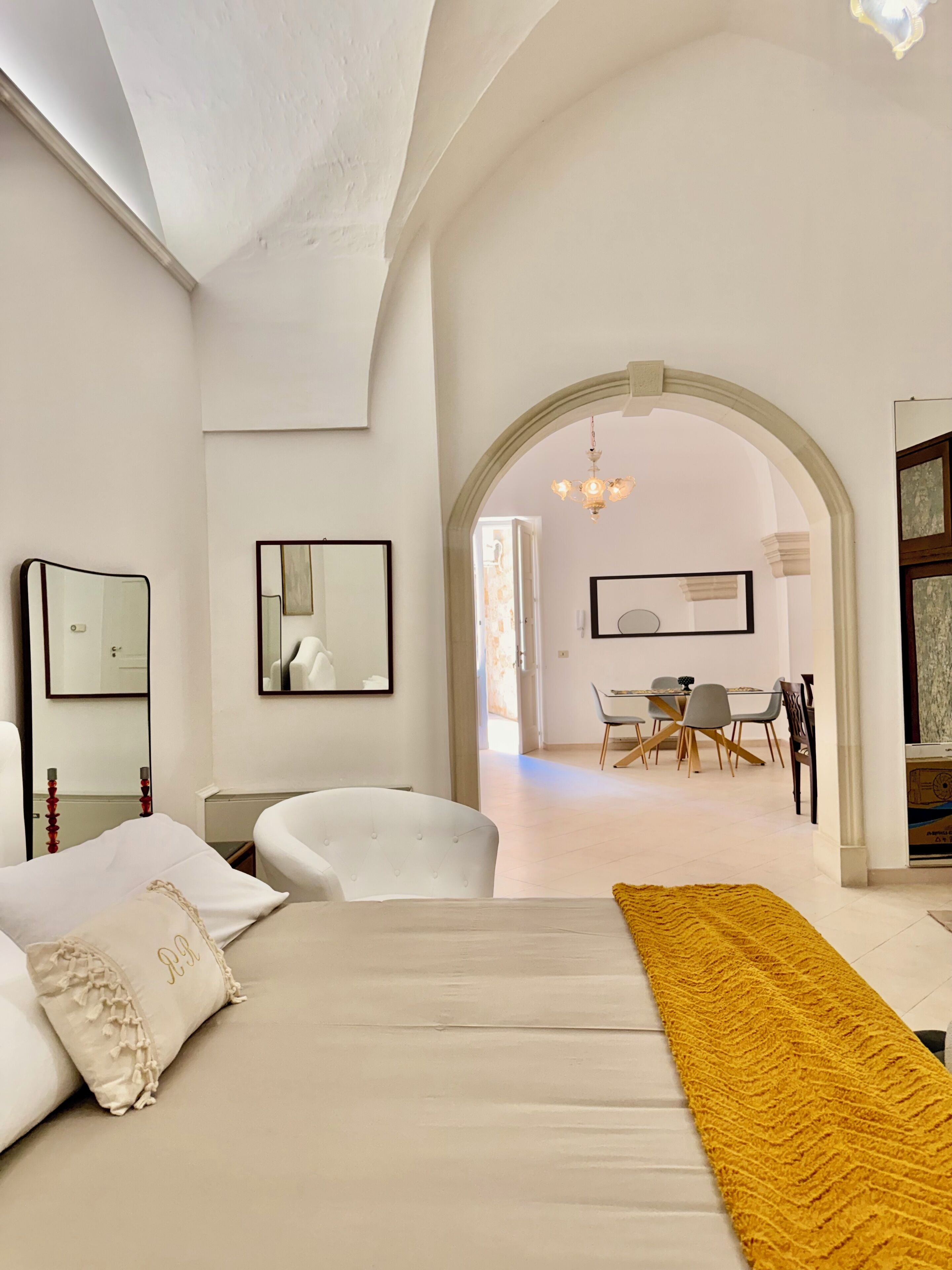 Traditional-Apartment | Individuell dekoriert, individuell eingerichtet, schallisolierte Zimmer