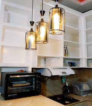 Fridge, oven, stovetop, cookware/dishes/utensils - Rb's Three Storey House (Zamboanga)