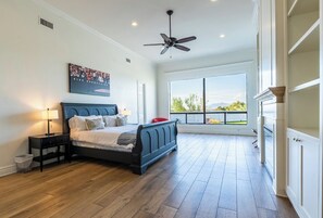 7 quartos, ferros/tábuas de passar roupa, Wi-Fi, roupa de cama