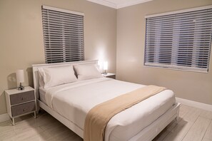 3 quartos, ferros/tábuas de passar roupa, Wi-Fi, roupa de cama